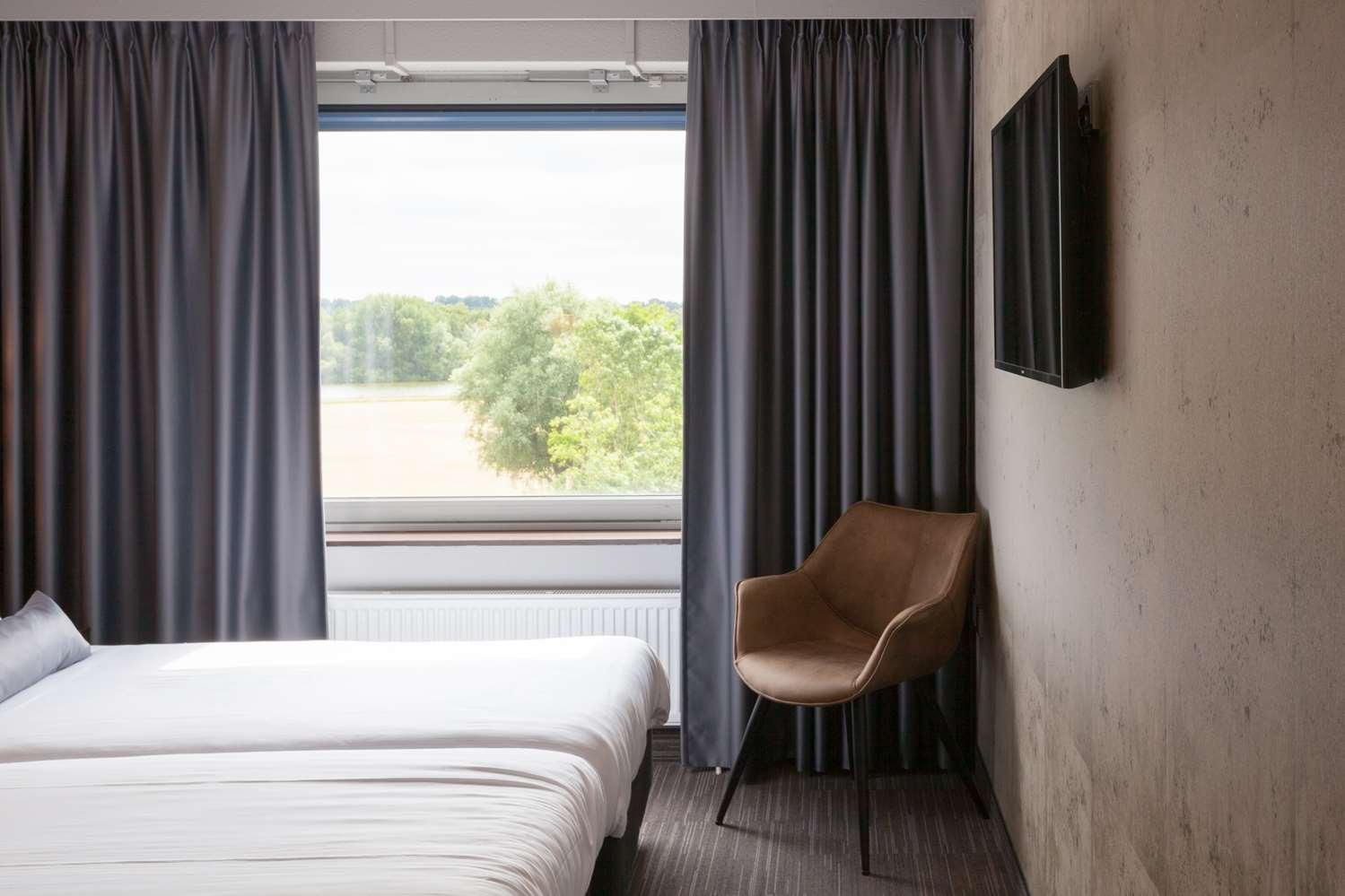 Flonk Zuid, Bw Signature Collection 4* Groninga
