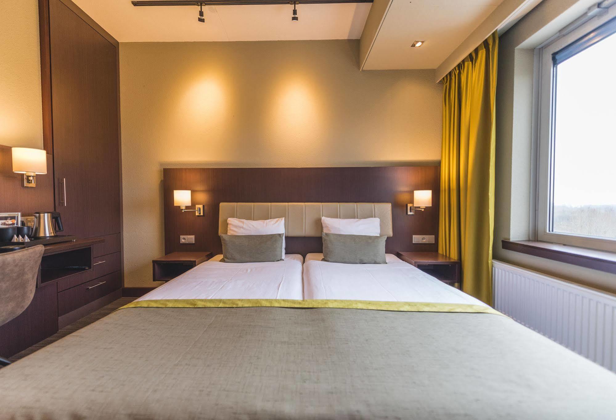 Flonk Zuid, Bw Signature Collection 4*