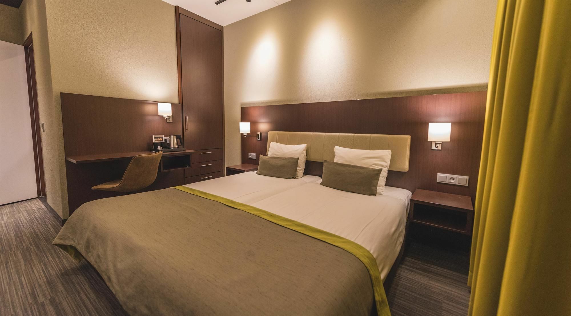 Flonk Zuid, Bw Signature Collection 4* Groninga